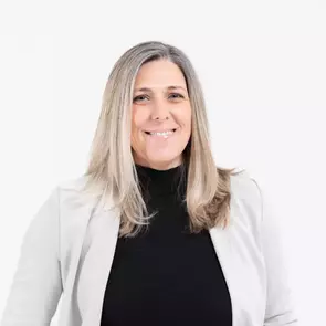 Sandra Tavares, London, Real Estate Agent